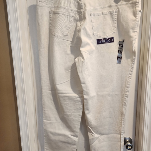 Women's jeans - Picture 3 of 5